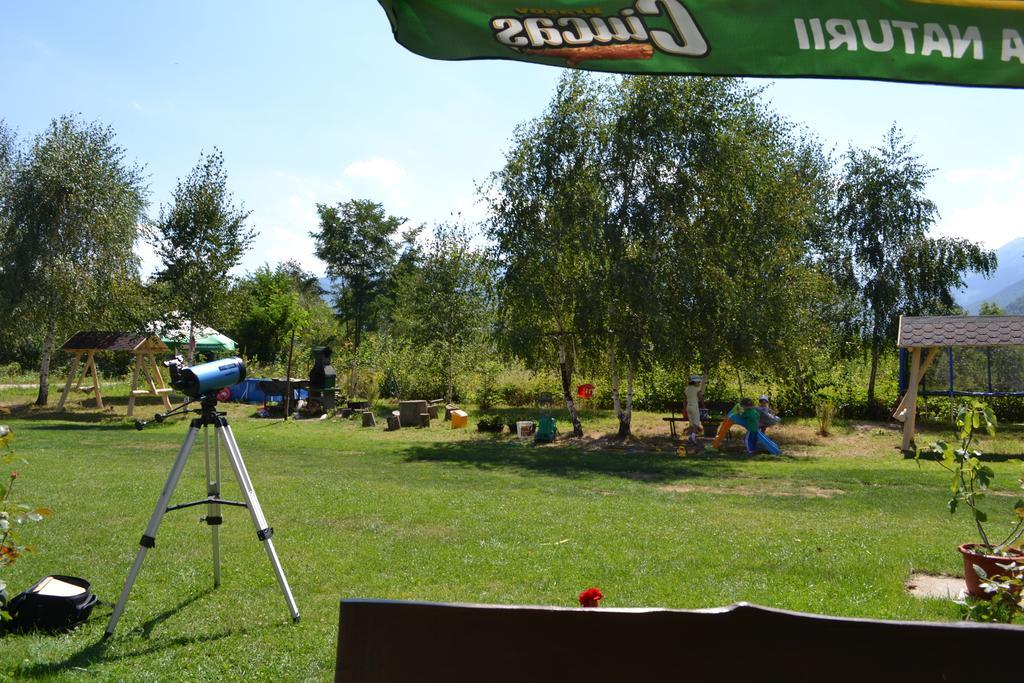 Pensiunea Royal Garden Hotel Sîmbăta de Sus Bagian luar foto